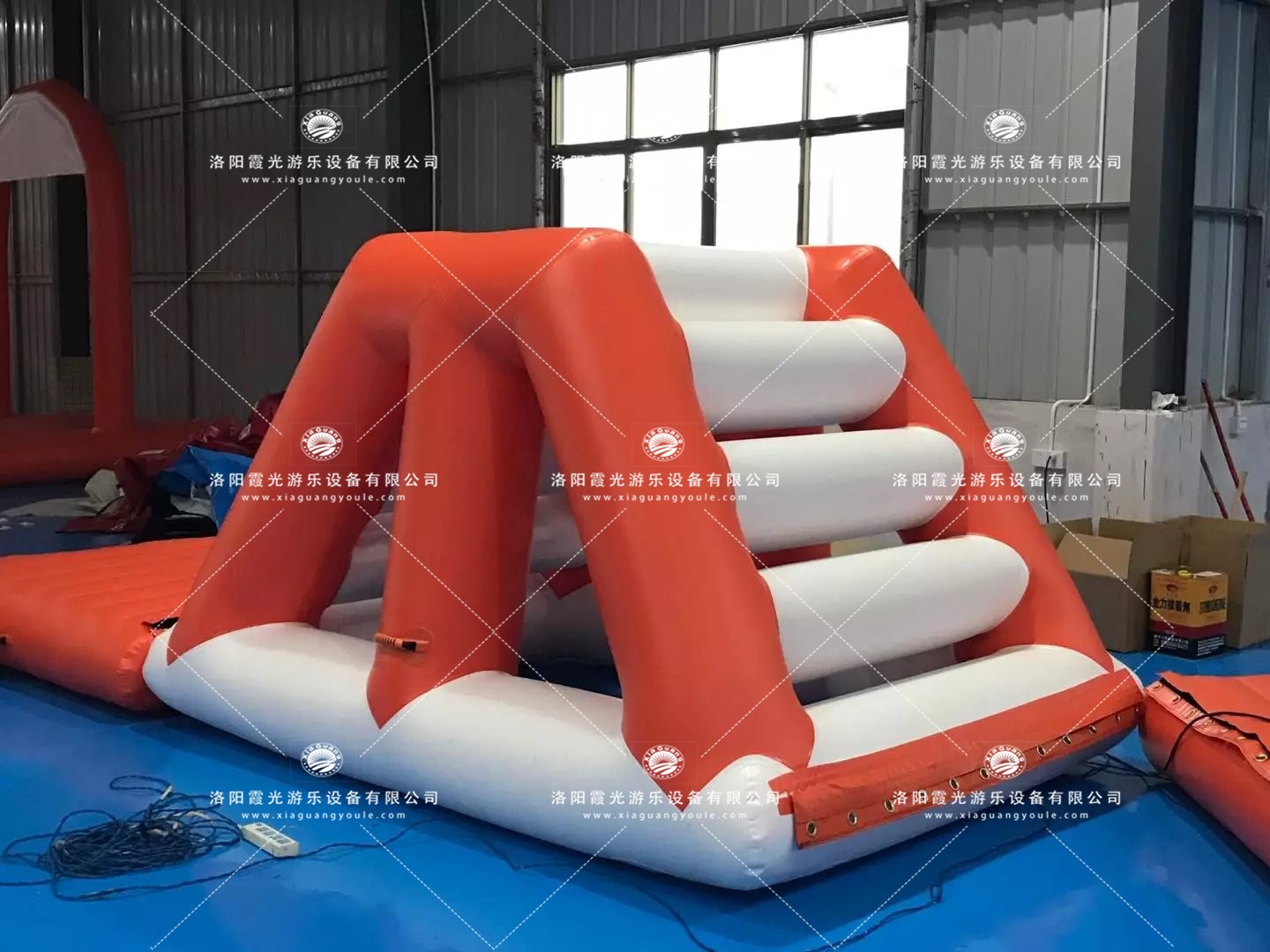 邯山水上闯关设施
